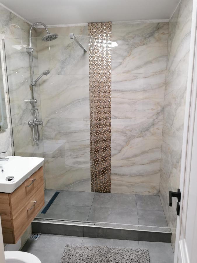 סיביו Eterum Elegance Apartament מראה חיצוני תמונה